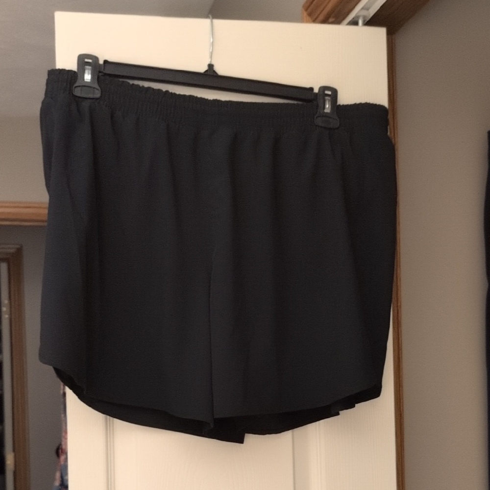 Columbia Black Women's Shorts